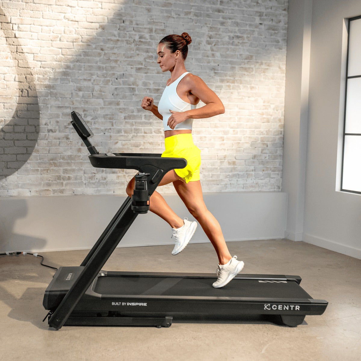 TAPIS DE COURSE CENTR RUNR-S PLIABLE AVEC ECRAN TACTILE 10"